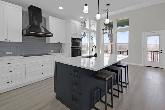 210 Las Colinas DR, Georgetown, TX 78628