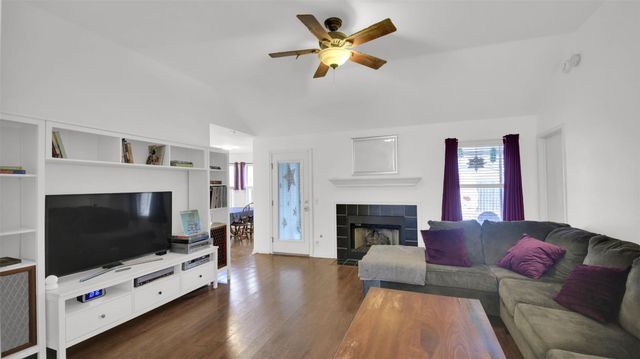 7209 Apperson ST, Del Valle, TX 78617