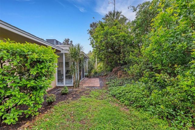 5019 VILLAGE GARDENS DRIVE 31, Sarasota, FL 34234