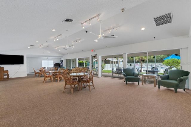 5019 VILLAGE GARDENS DRIVE 31, Sarasota, FL 34234