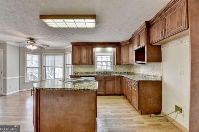 828 Clarion Way, Lawrenceville, GA 30044