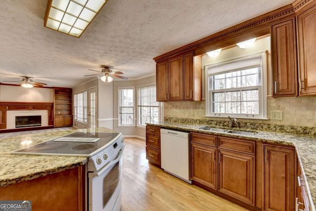 828 Clarion Way, Lawrenceville, GA 30044