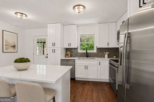 3166 Lindmoor Drive, Decatur, GA 30033