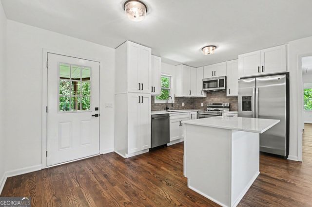 3166 Lindmoor Drive, Decatur, GA 30033