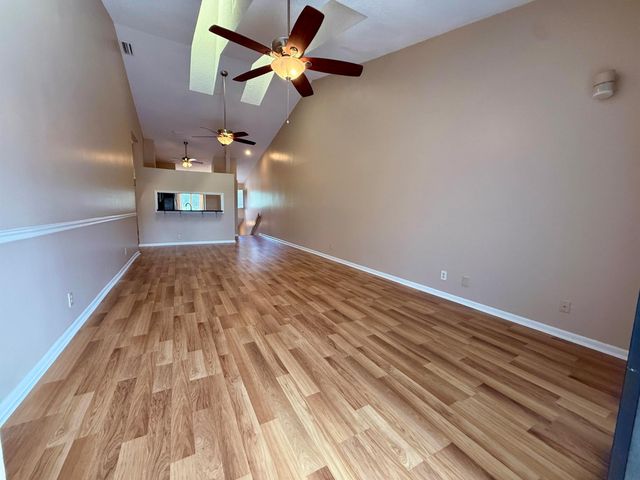 608 Harbour Pointe Way, Greenacres, FL 33413