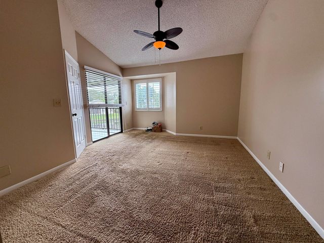 608 Harbour Pointe Way, Greenacres, FL 33413