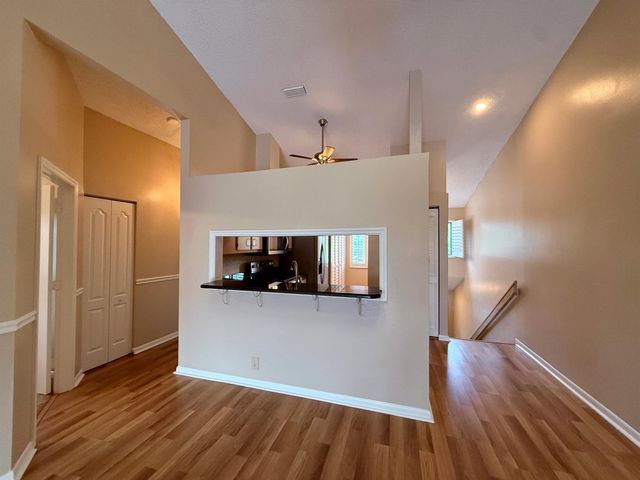 608 Harbour Pointe Way, Greenacres, FL 33413