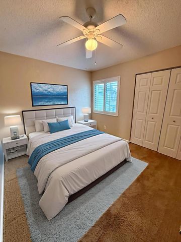 608 Harbour Pointe Way, Greenacres, FL 33413