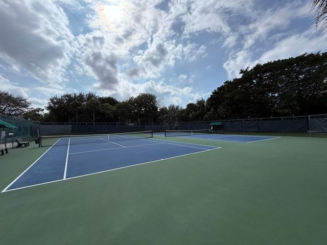 608 Harbour Pointe Way, Greenacres, FL 33413