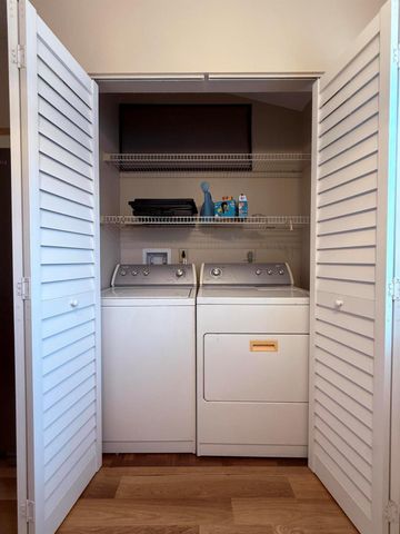 608 Harbour Pointe Way, Greenacres, FL 33413