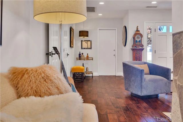 833 Mccarthy Court, El Segundo, CA 90245