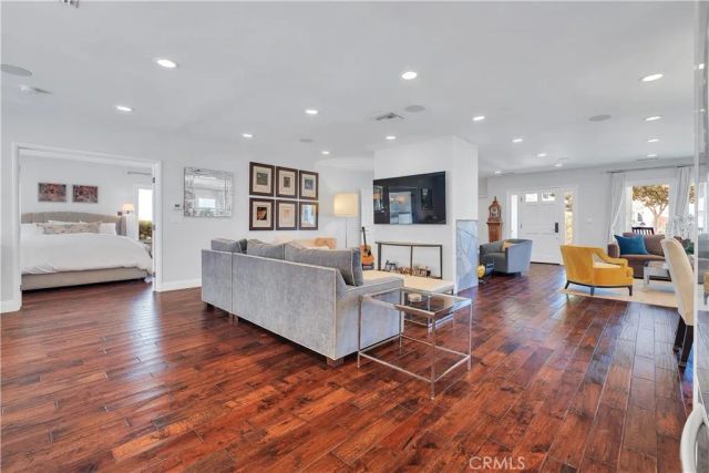 833 Mccarthy Court, El Segundo, CA 90245