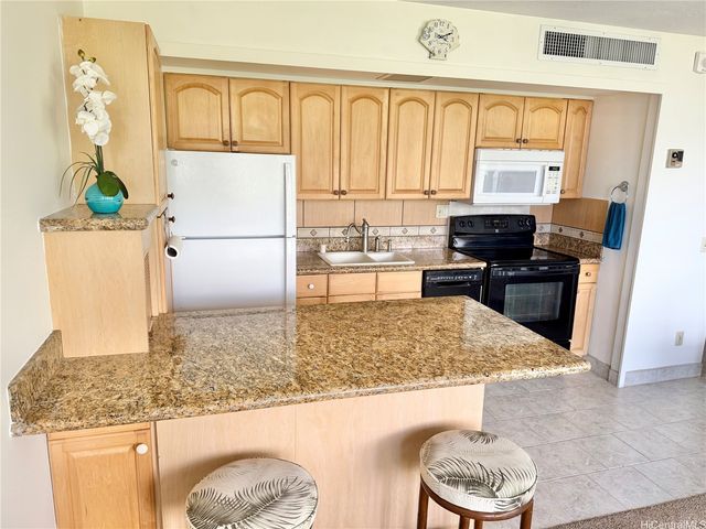 84-740 Kili Drive 724, Waianae, HI 96792