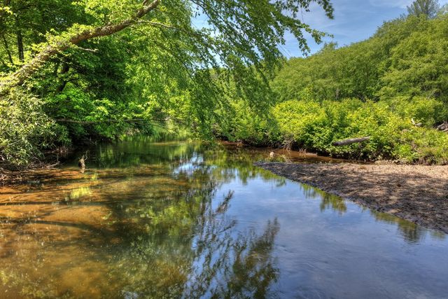1753 Grassy Creek Road, Copperhill, TN 37317
