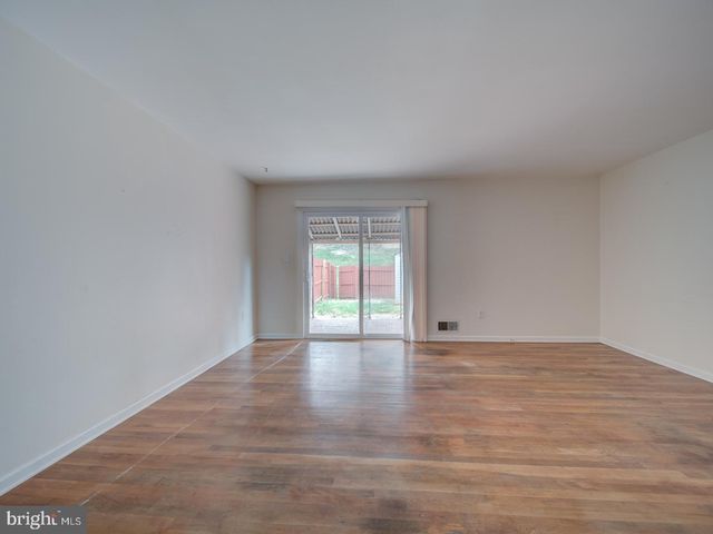 3429 BRADDOCK DR, Woodbridge, VA 22193