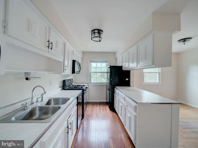 3429 BRADDOCK DR, Woodbridge, VA 22193