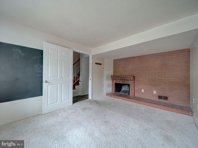 3429 BRADDOCK DR, Woodbridge, VA 22193