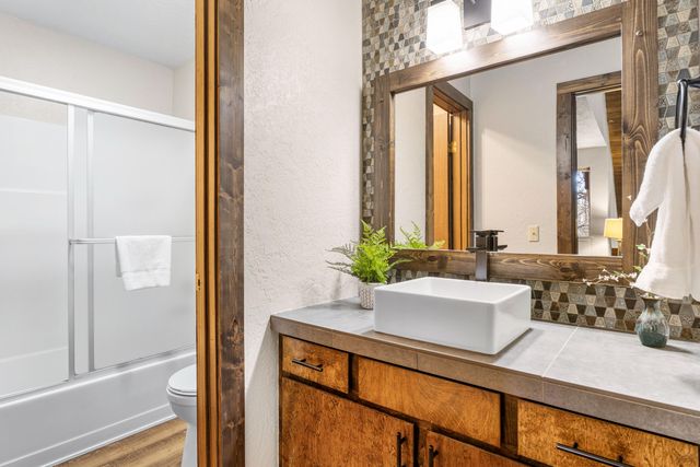 57016 Tennis Village Lane 59, Sunriver, OR 97707
