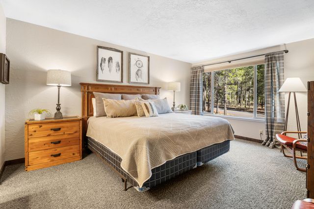 57016 Tennis Village Lane 59, Sunriver, OR 97707