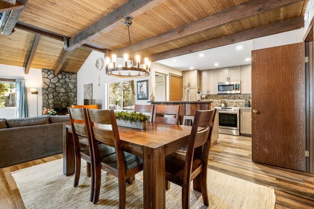 57016 Tennis Village Lane 59, Sunriver, OR 97707
