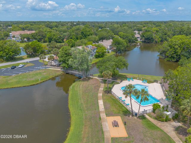 537 Lake Bridge Drive, Ormond Beach, FL 32174
