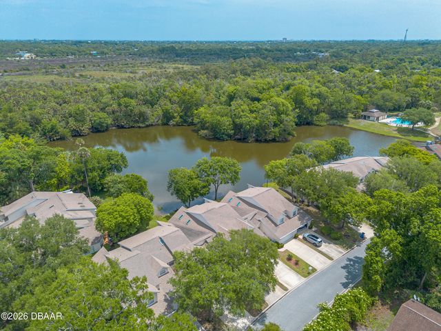 537 Lake Bridge Drive, Ormond Beach, FL 32174
