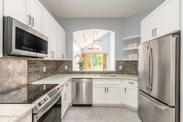 537 Lake Bridge Drive, Ormond Beach, FL 32174