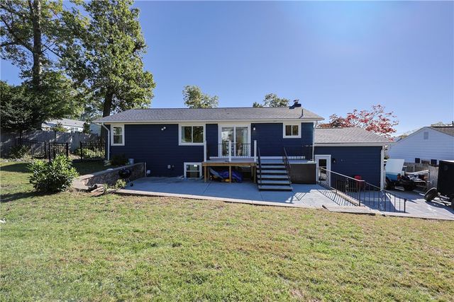 20 Manilla Avenue, Cranston, RI 02