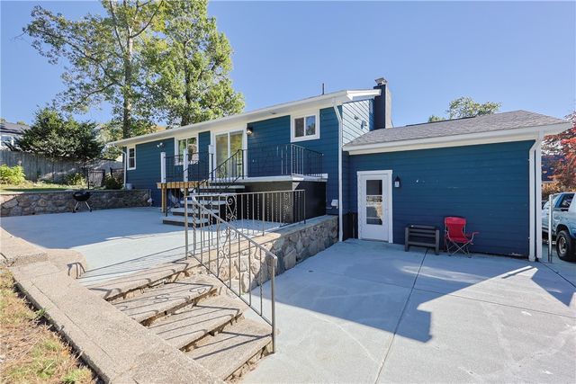 20 Manilla Avenue, Cranston, RI 02