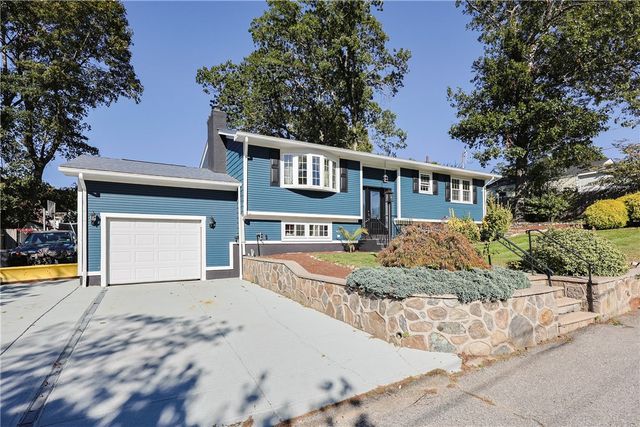 20 Manilla Avenue, Cranston, RI 02