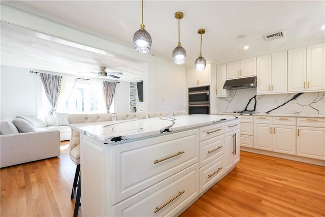 20 Manilla Avenue, Cranston, RI 02