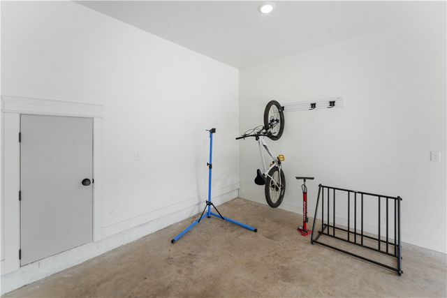 109 NW Ozark Way, Bentonville, AR 72712
