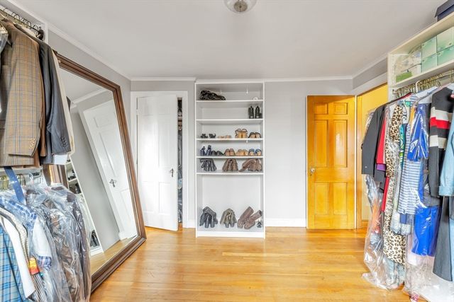 76 Clearwater Dr, Boston, MA 02126