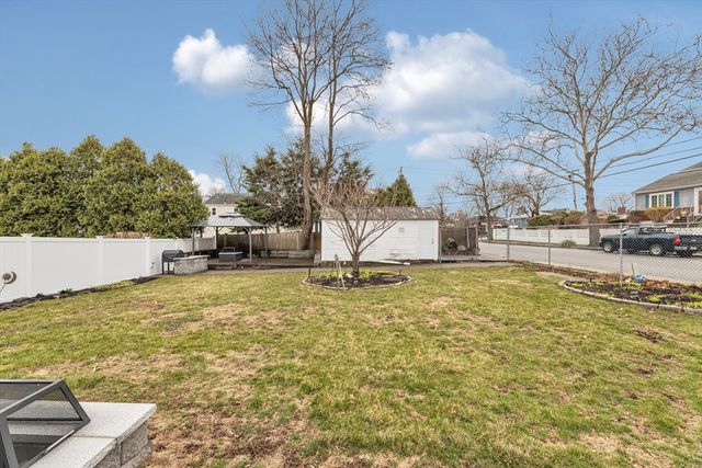 76 Clearwater Dr, Boston, MA 02126