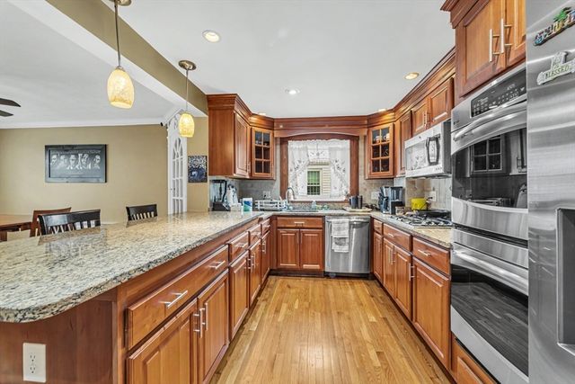 76 Clearwater Dr, Boston, MA 02126