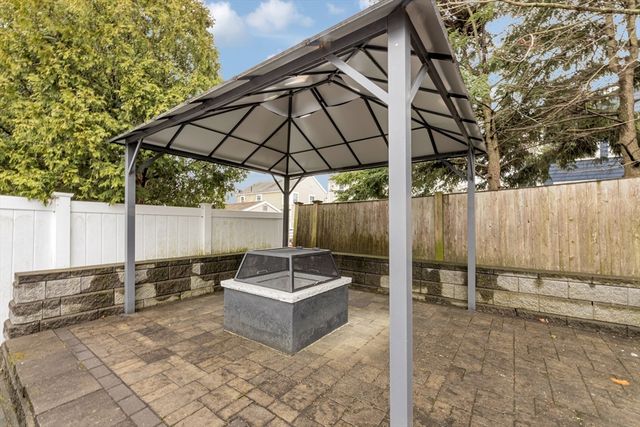 76 Clearwater Dr, Boston, MA 02126