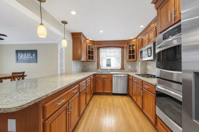 76 Clearwater Dr, Boston, MA 02126