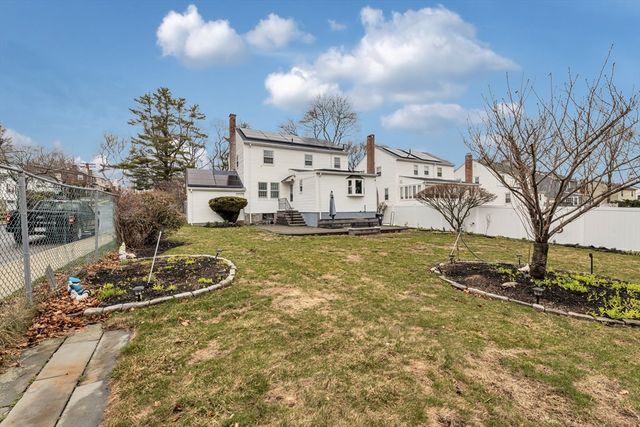 76 Clearwater Dr, Boston, MA 02126