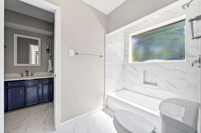 216 Hemlock Drive, Richardson, TX 75081