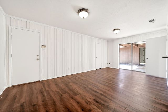 216 Hemlock Drive, Richardson, TX 75081