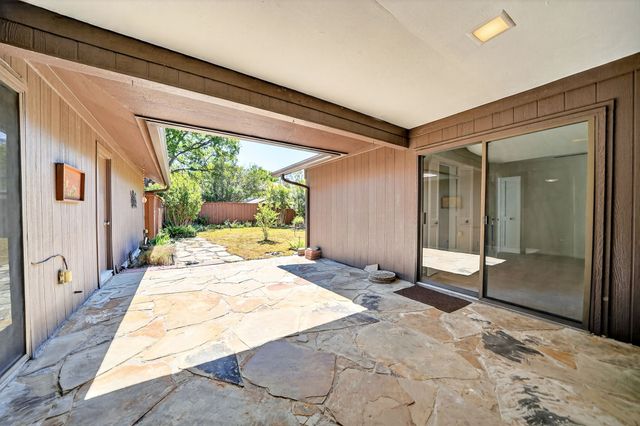 216 Hemlock Drive, Richardson, TX 75081