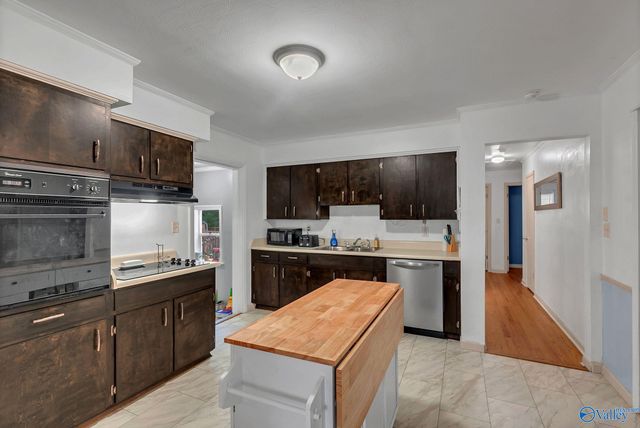 1011 14th Avenue, Decatur, AL 35601