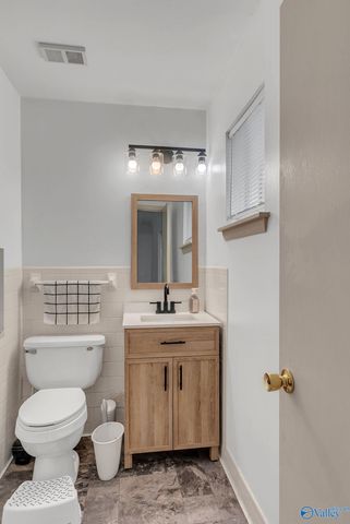 1011 14th Avenue, Decatur, AL 35601