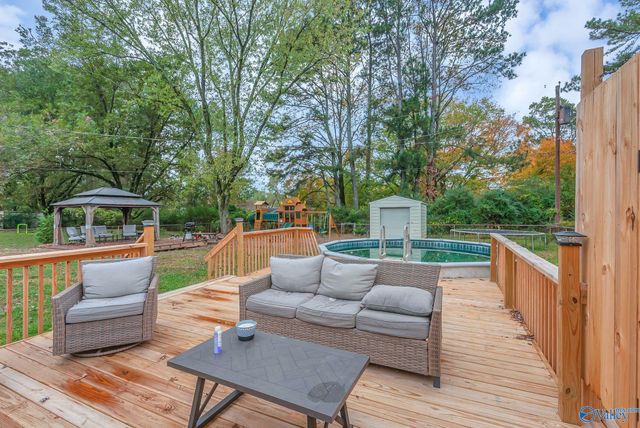 1011 14th Avenue, Decatur, AL 35601