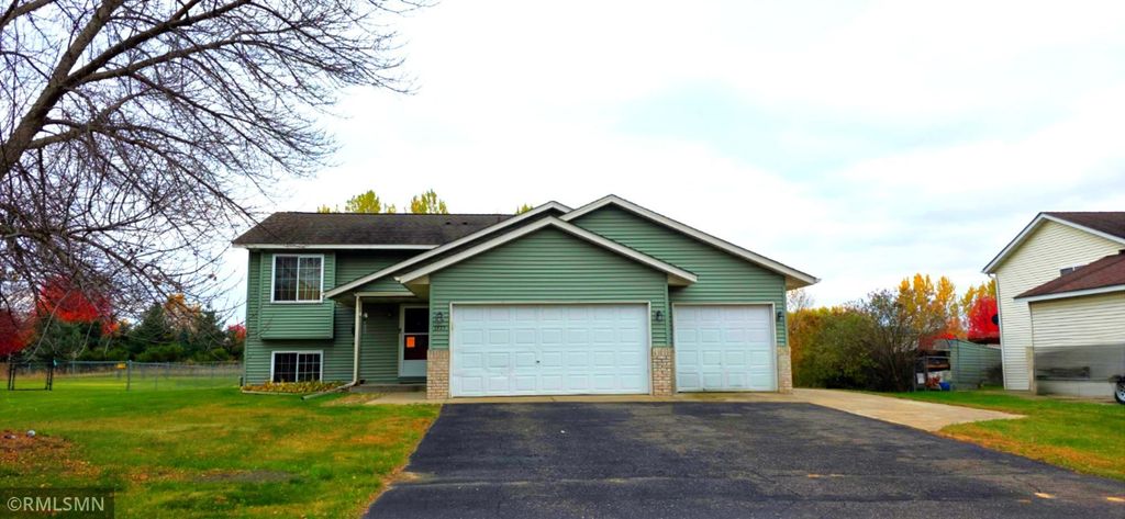 1375 10th Avenue SE, Cambridge, MN 55008