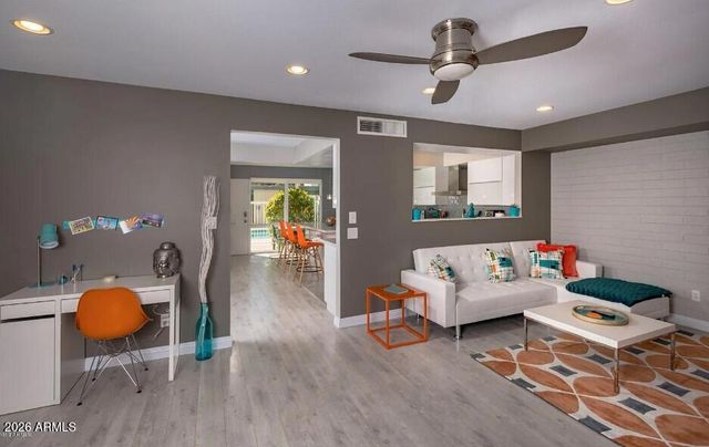 7720 E HEATHERBRAE Avenue 15, Scottsdale, AZ 85251