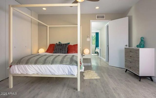 7720 E HEATHERBRAE Avenue 15, Scottsdale, AZ 85251