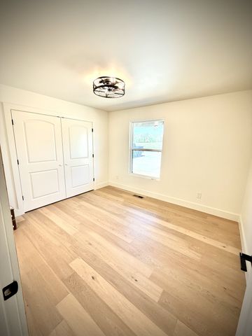 11726 West Green Hill Rd, Smithville, TN 37166
