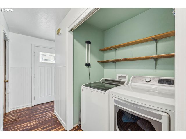 155 N MAPLE St, Kelso, WA 98626