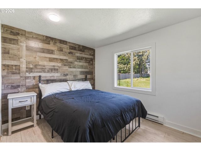 155 N MAPLE St, Kelso, WA 98626
